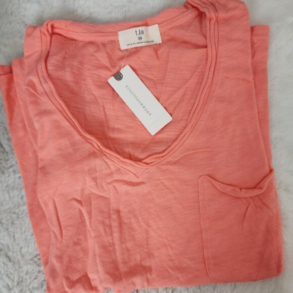 NEW T.la Anthropologie Mango Orange Classic V-Neck Short Sleeve Pocket T-Shirt - Picture 3 of 8